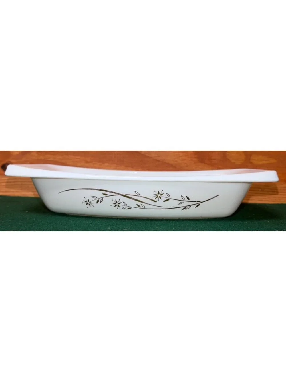 Vintage Pyrex Golden Honeysuckle 1.5 Quart Casserole Dish NO LID